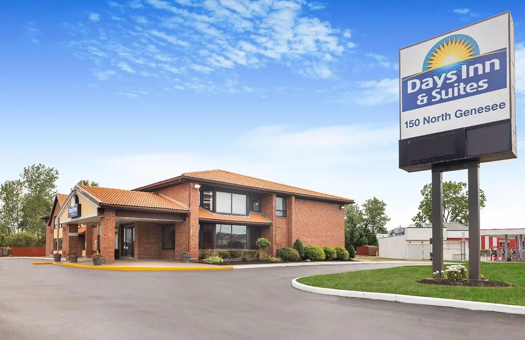 Days Inn By Wyndham Utica-1