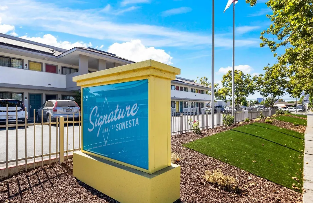Signature Inn San Jose-1