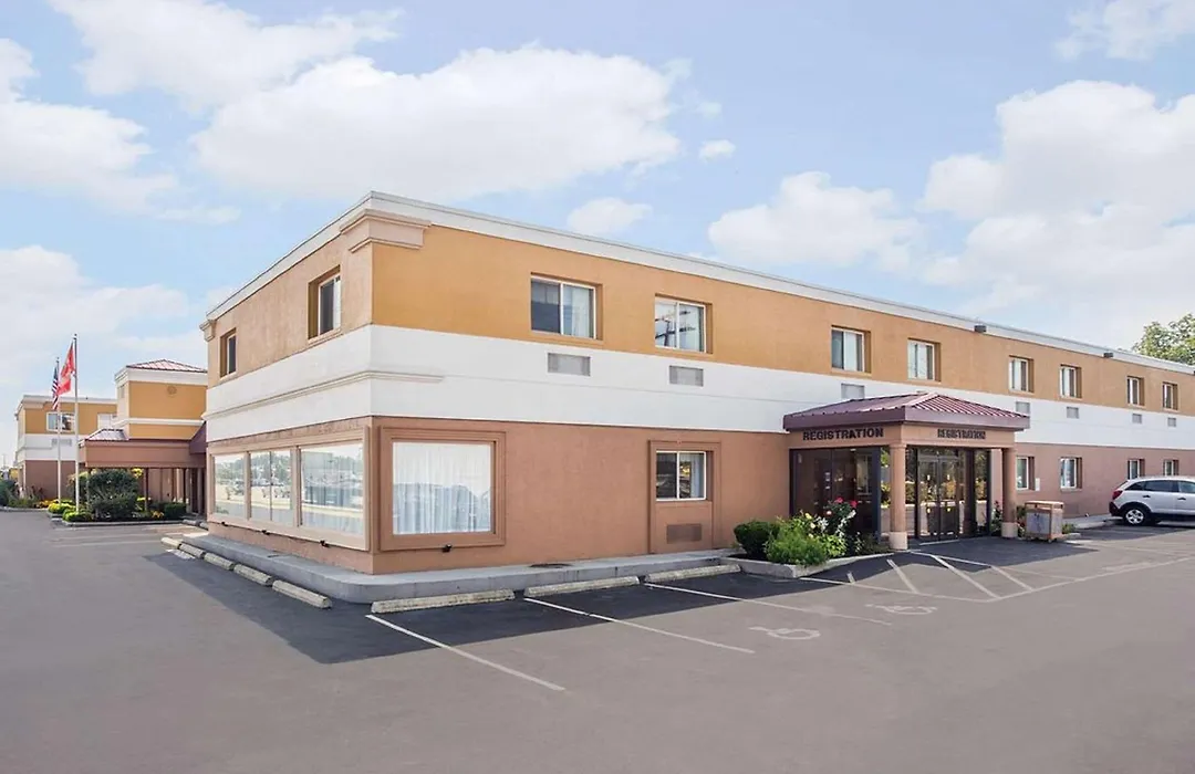 Fairbridge Inn Express Buffalo Airport Williamsville-1
