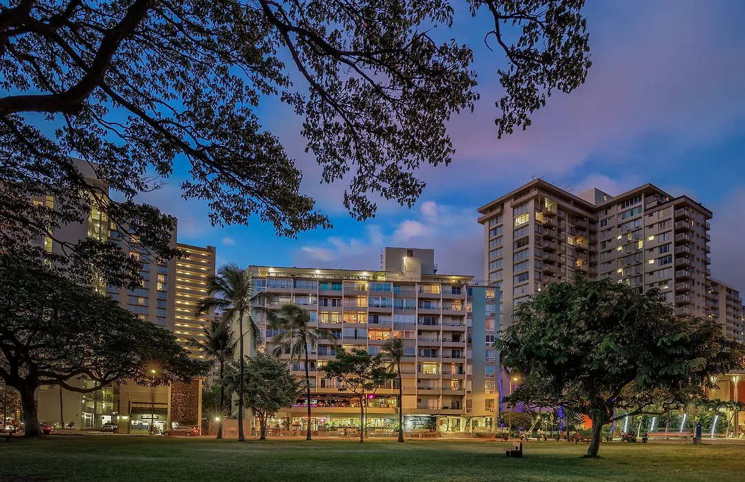 Castle At Waikiki Grand-1