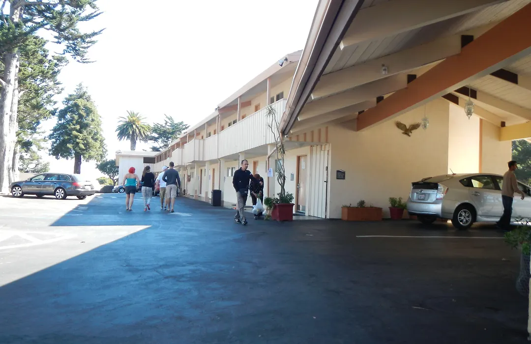 Americas Best Value Presidents Inn On Munras-1