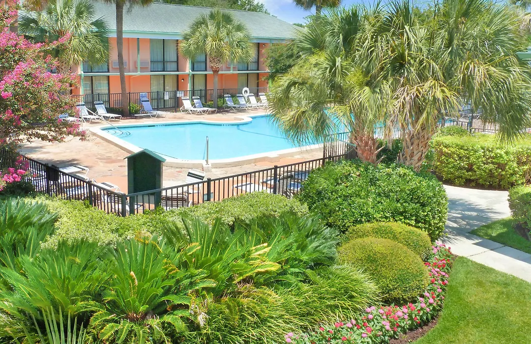Best Western Charleston Inn-1