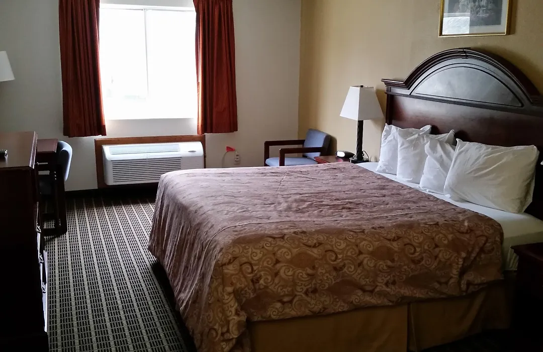 Rodeway Inn Cedar Rapids Westdale-1