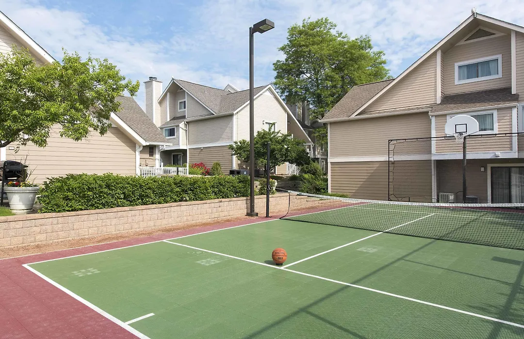 Sonesta Simply Suites Cleveland Westlake-1