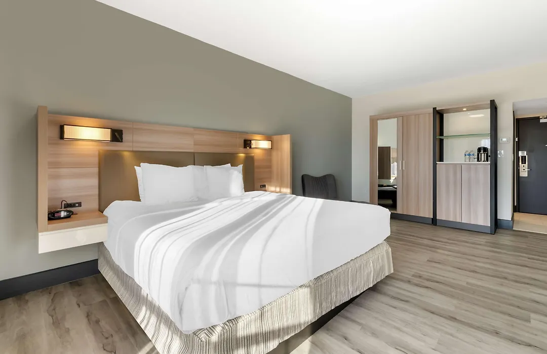 Best Western Plus Atlanta Airport East-1