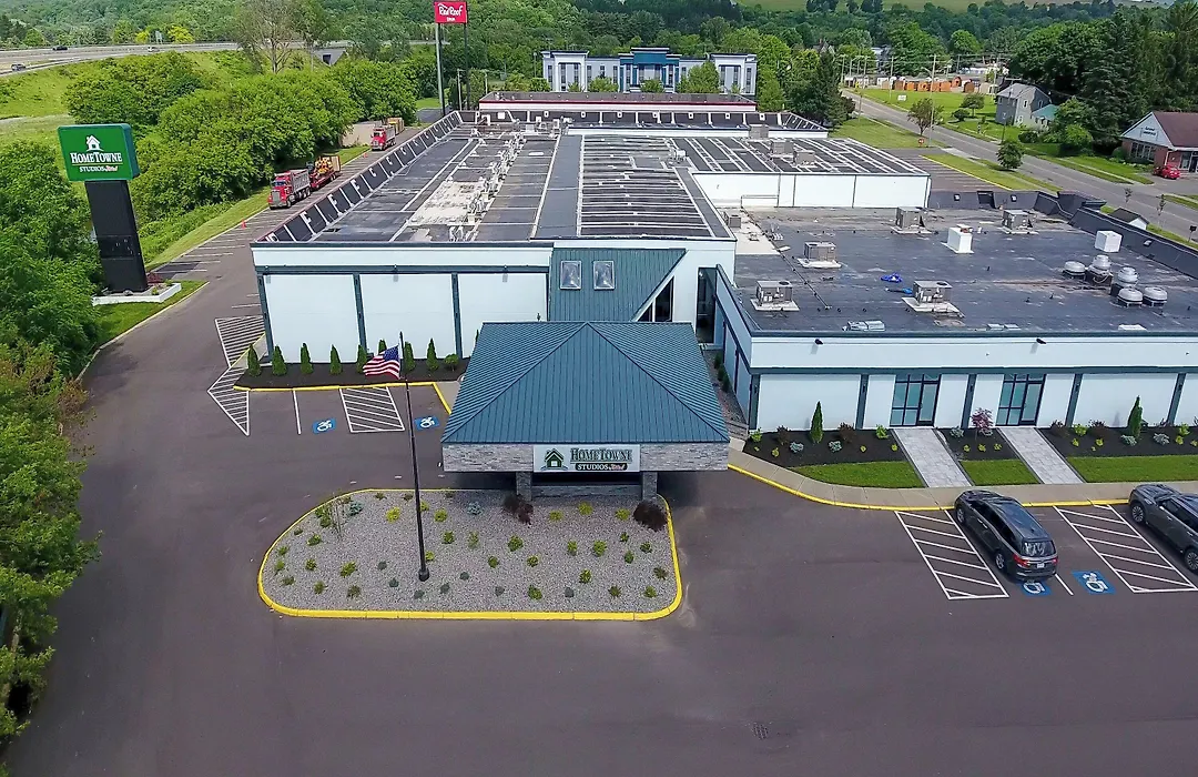 Ramada By Wyndham Cortland Hotel & Conference Center-1