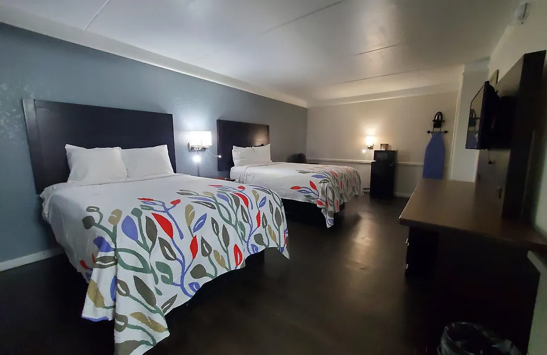 Budget Host Inn- Medical Center-1