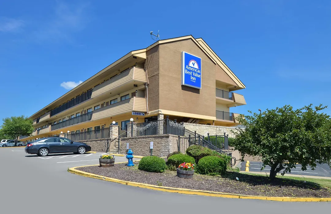Americas Best Value Inn-Pittsburgh Airport-1