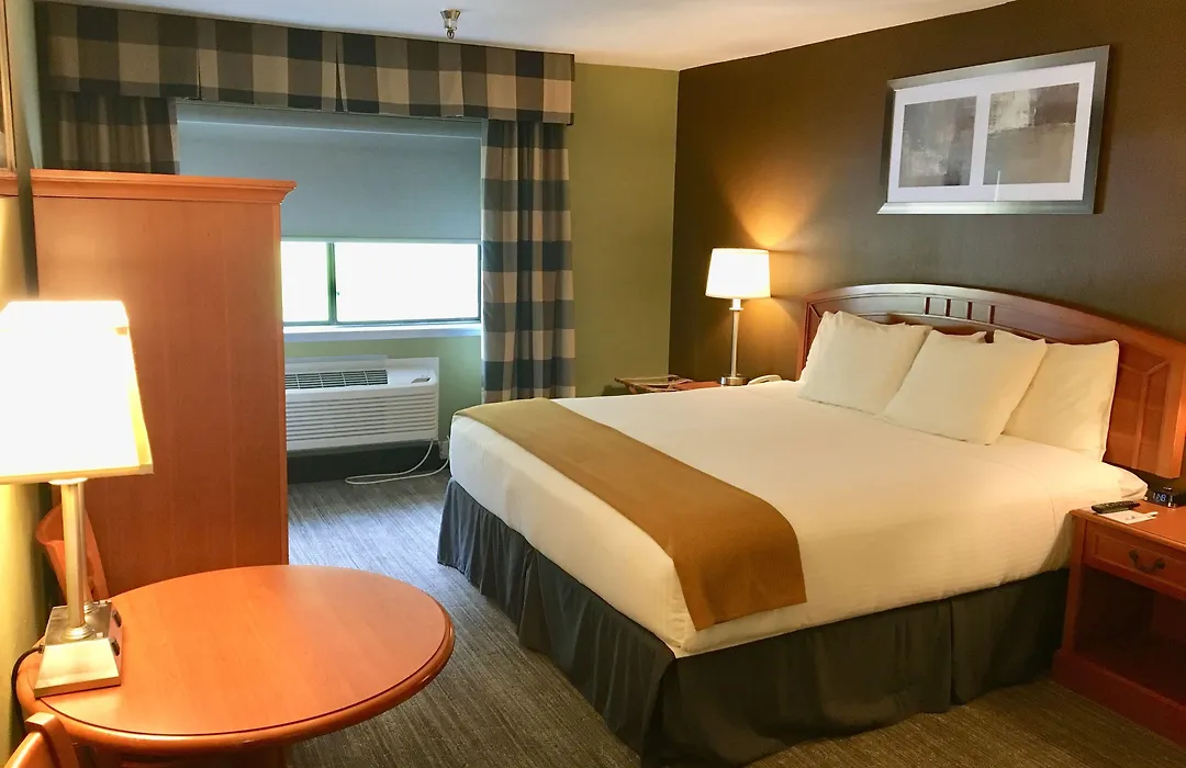Guesthouse Inn & Suites Poulsbo-1