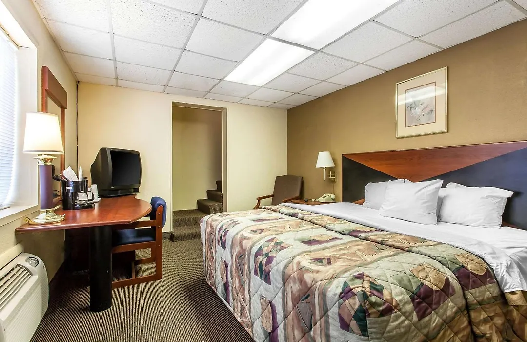 Rodeway Inn Sandusky North-1