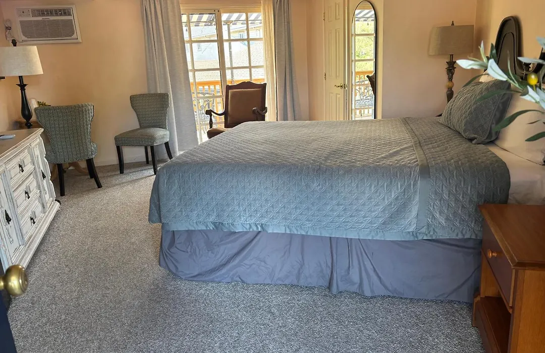 Peach Tree Inn-1