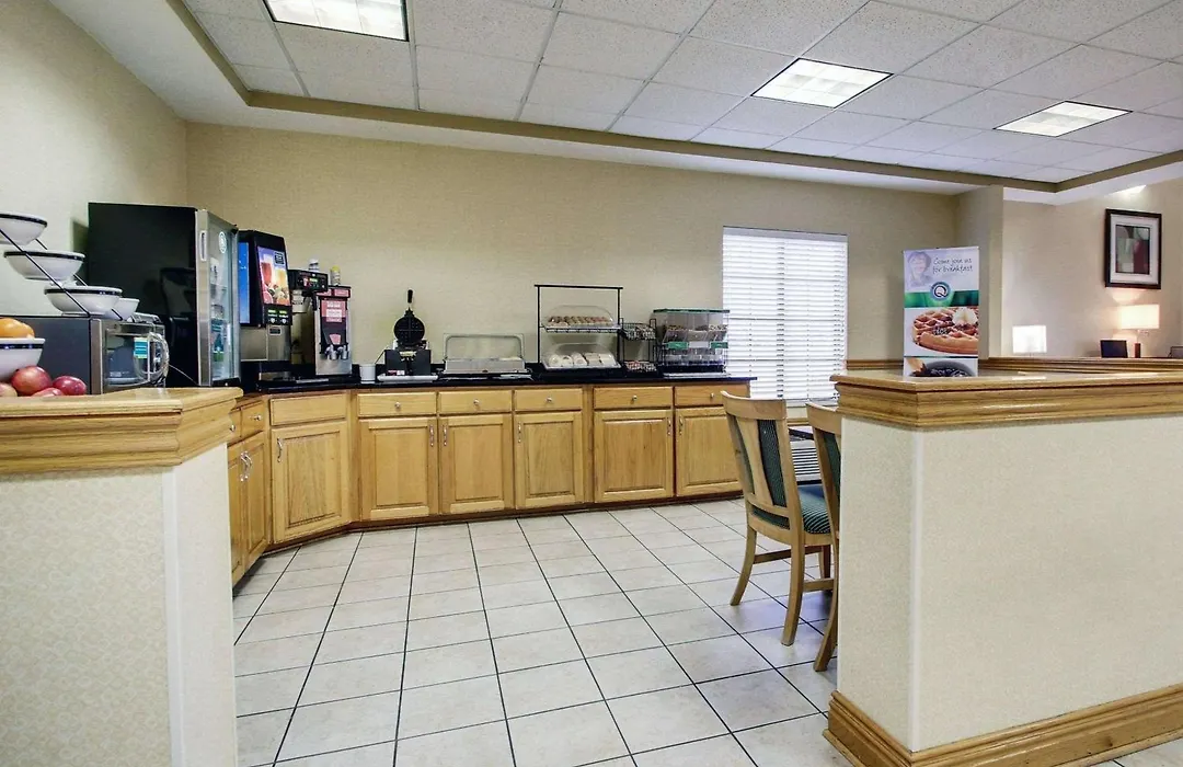 Columbia Inn & Suites-1