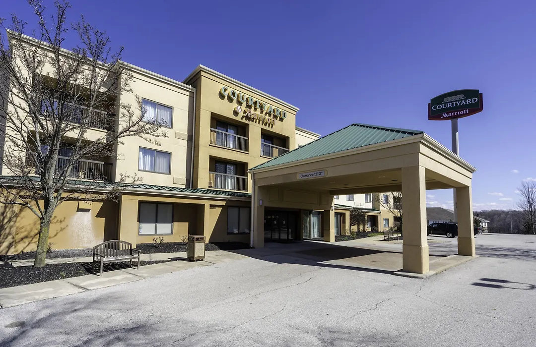 Courtyard By Marriott Cleveland Willoughby-1