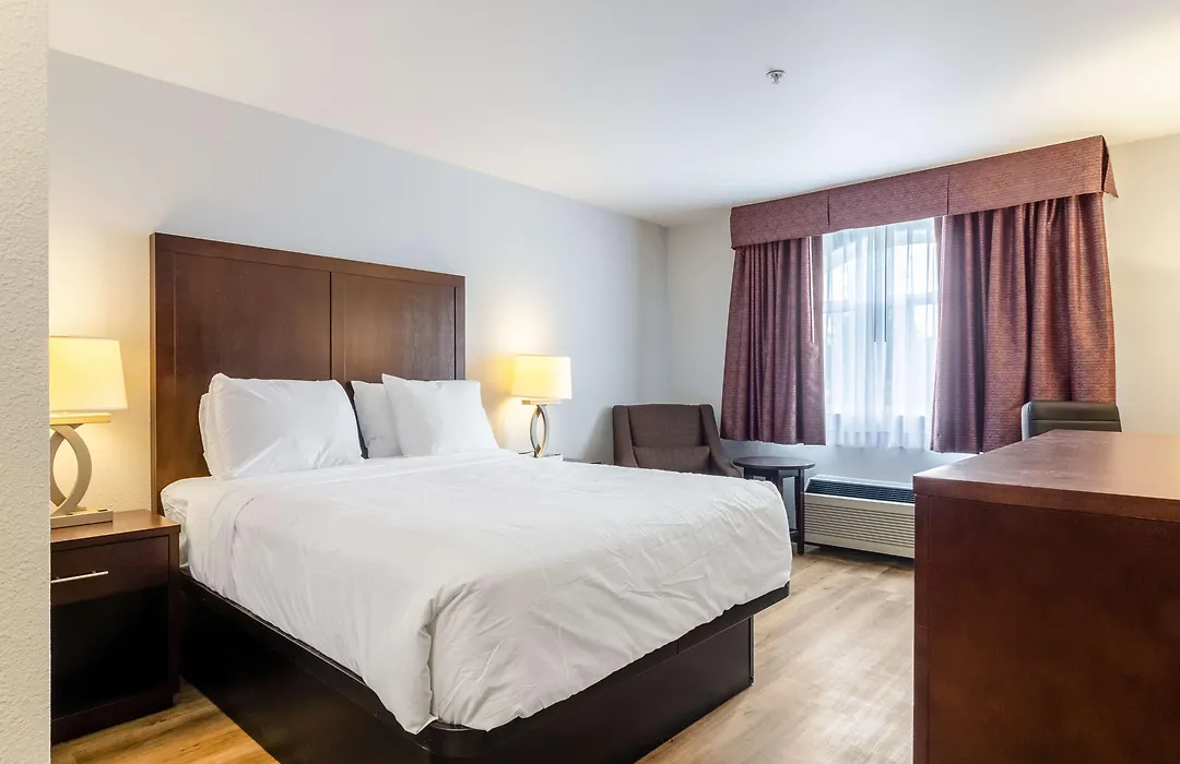 Red Lion Inn & Suites Des Moines-1