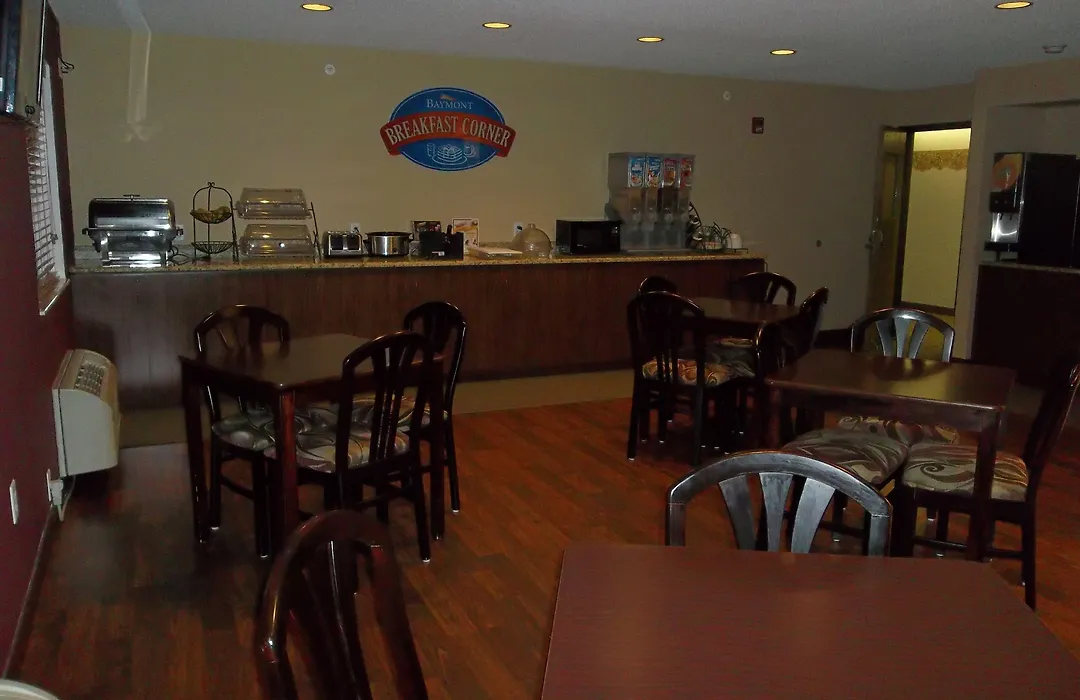 Baymont By Wyndham Marshfield-1