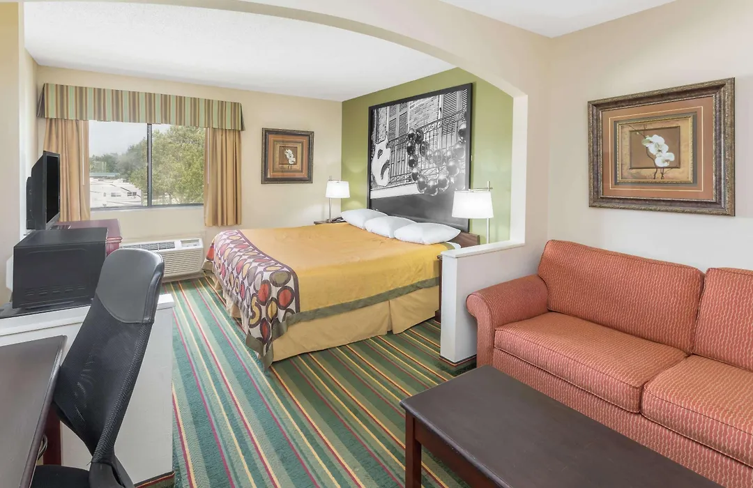 Super 8 By Wyndham Duson Lafayette West Area-1