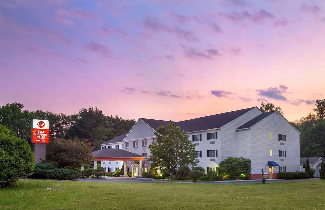 Best Western Plus Berkshire Hills Inn & Suites-1