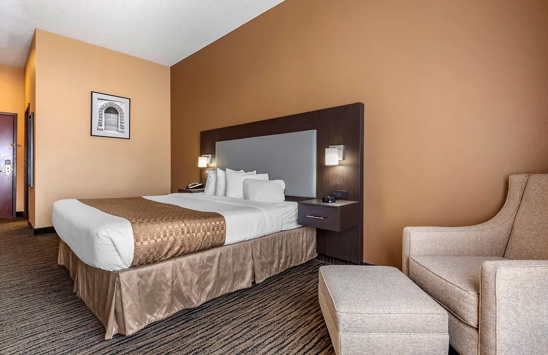 Best Western The Inn At The Fairgrounds-1