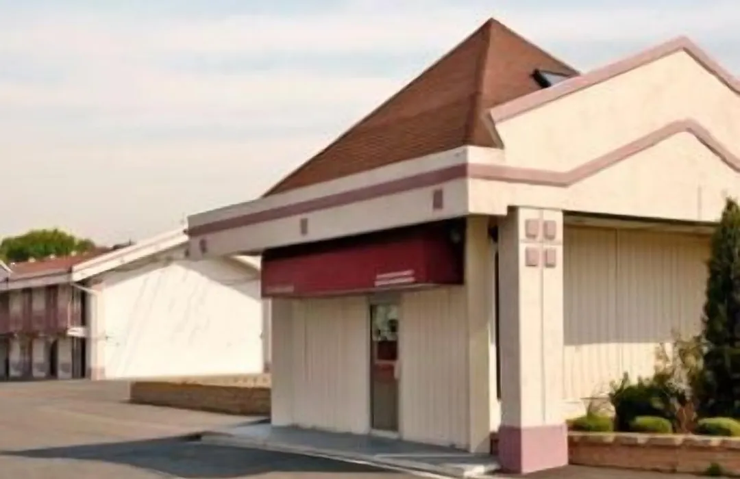 Knights Inn South Hackensasck-1