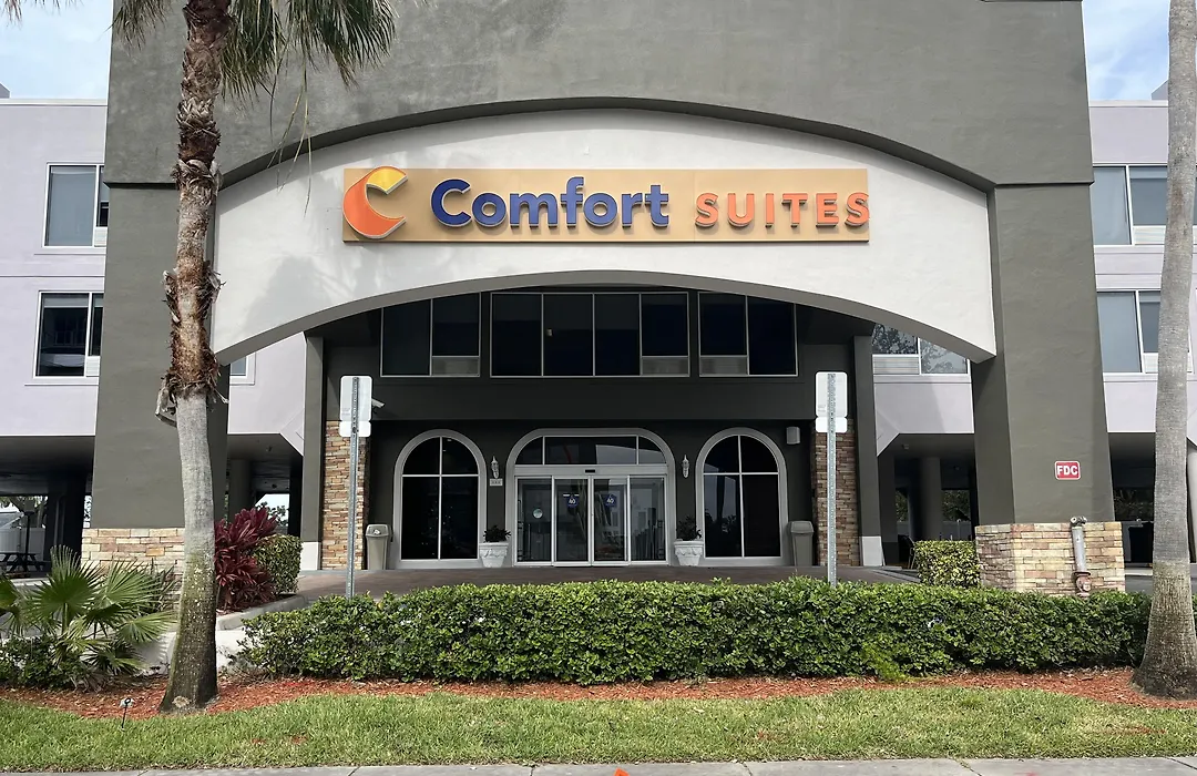 Comfort Suites Clearwater - Dunedin-1