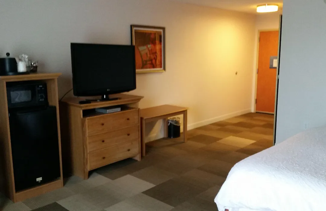 Hampton Inn Cortland, Ny-1