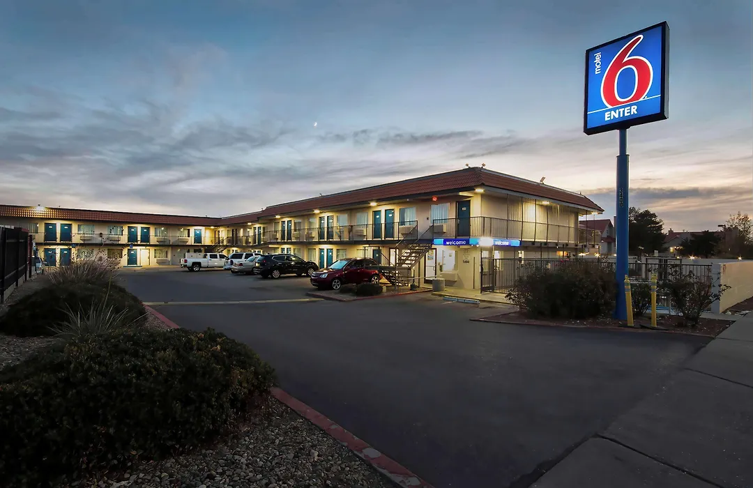 Motel 6-Albuquerque, Nm - Carlisle-1