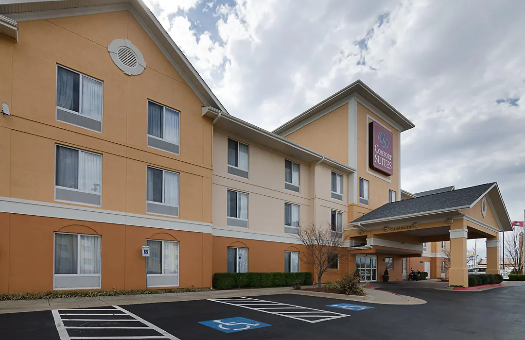 Quality Suites Springdale West I-49-1