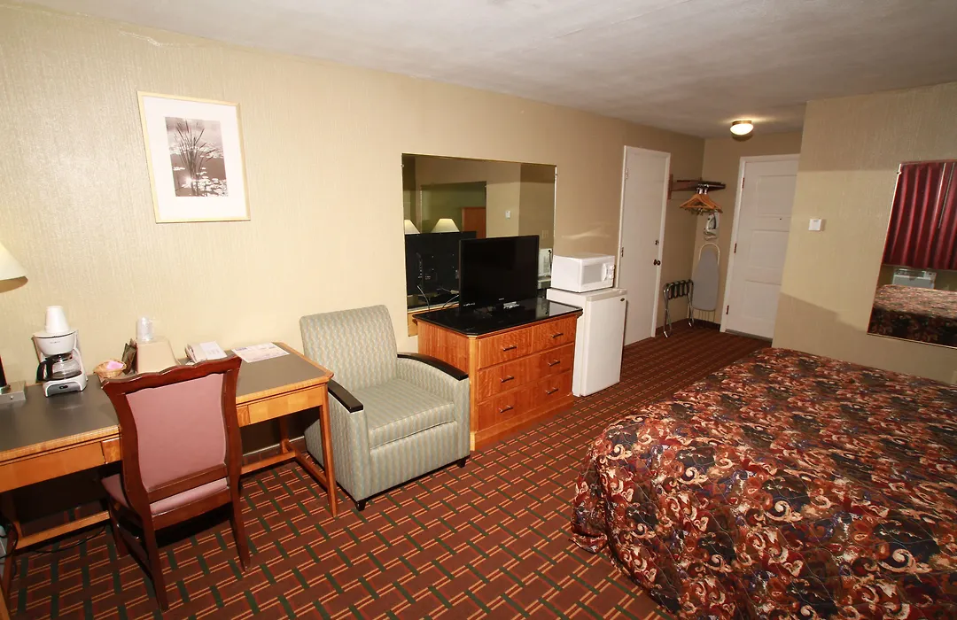 Budget Inn Cicero-1