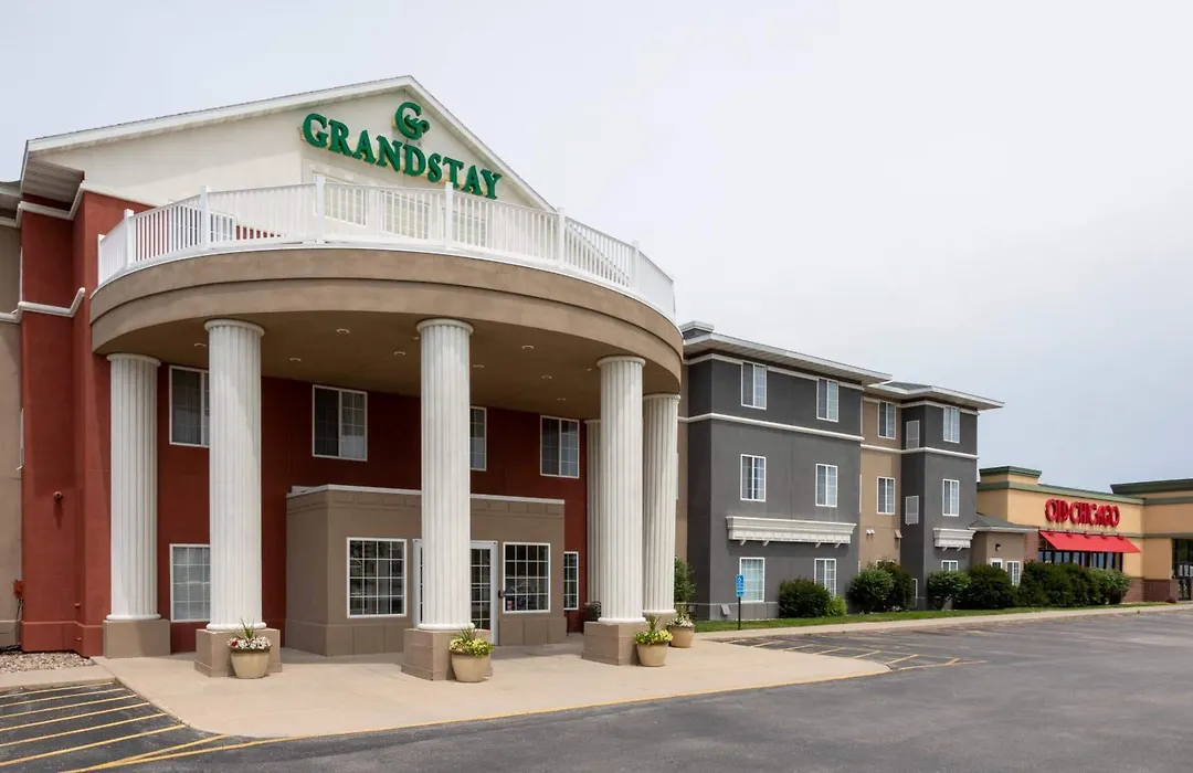 Grandstay Hotel & Suites Ames-1