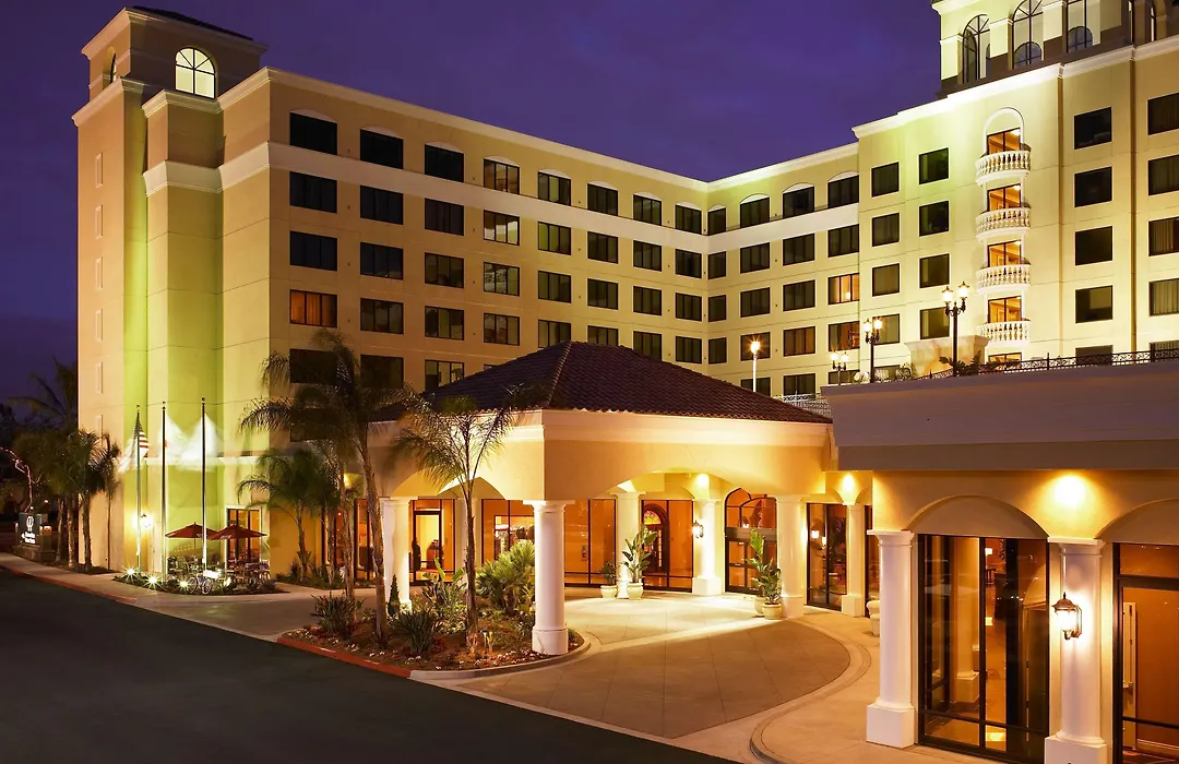 Doubletree Suites By Hilton Anaheim Resort/Convention Center-1