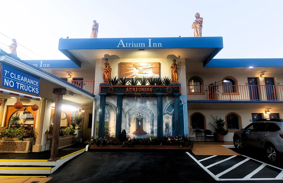 Atrium Inn-1