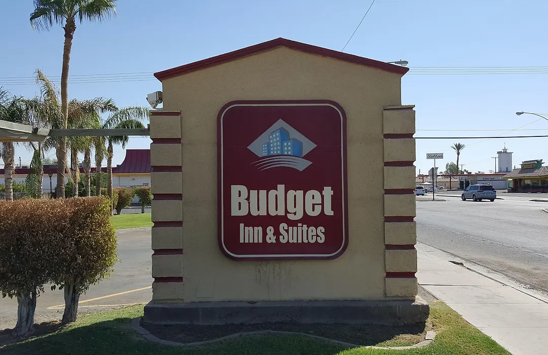 Budget Inn & Suites-1