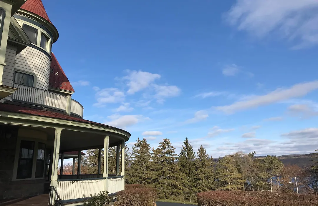 Idlwilde Inn-1