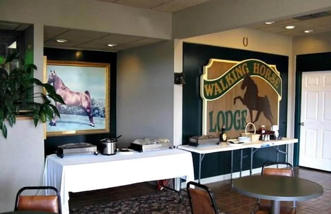 Walking Horse Lodge-1