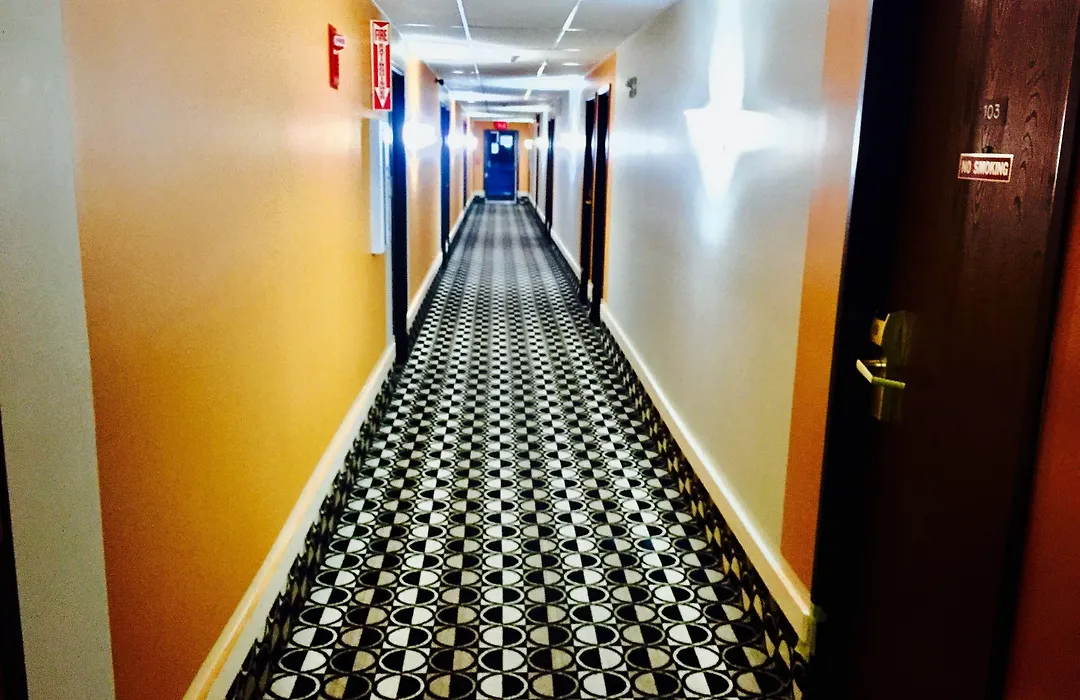 Lyons Inn-1