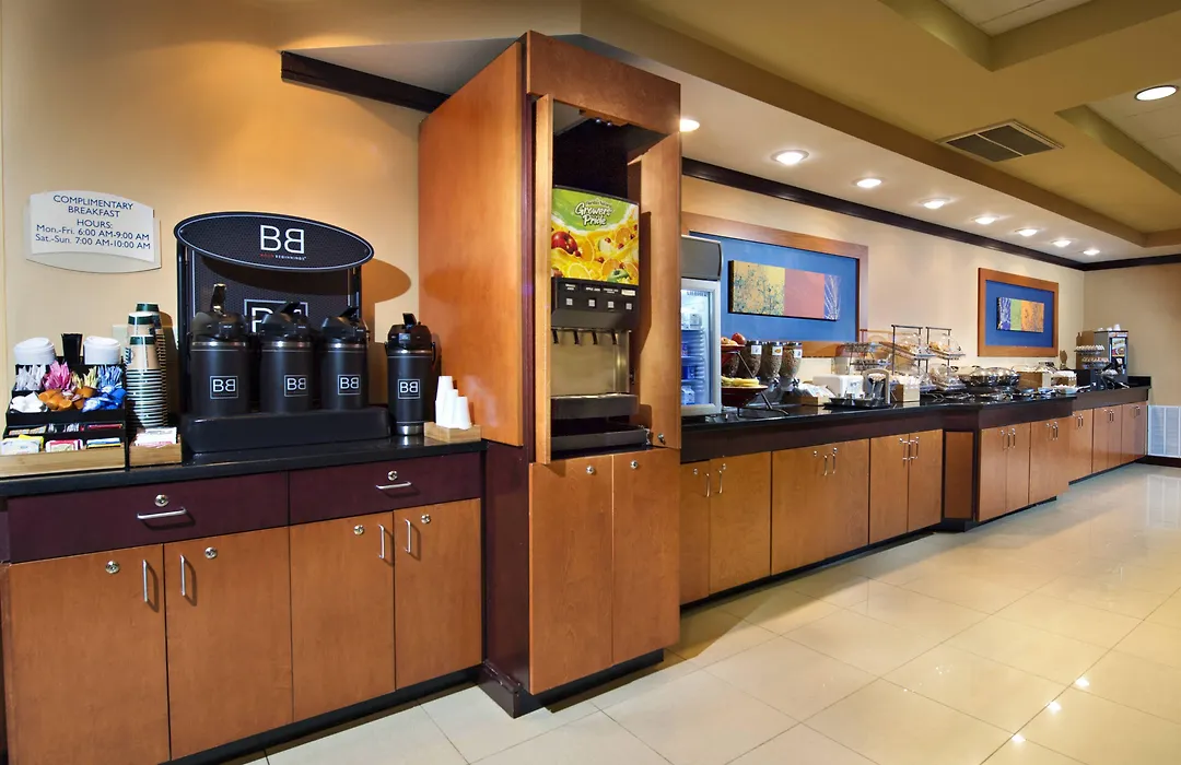 Fairfield Inn & Suites By Marriott Charleston Airport/Convention Center-1