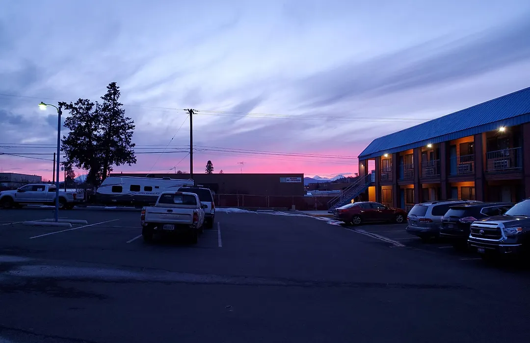 Motel West-1