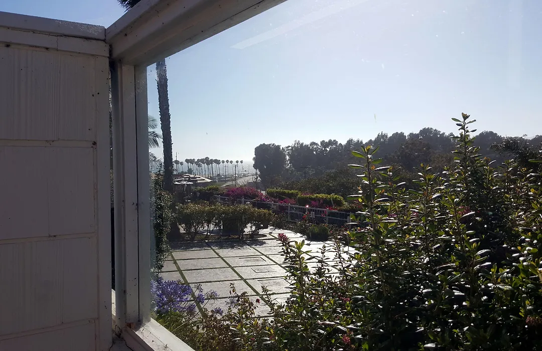 Malibu Country Inn-1