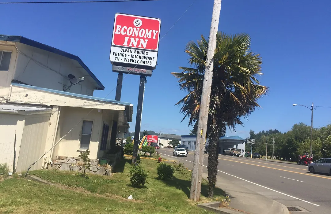 Economy Inn-1
