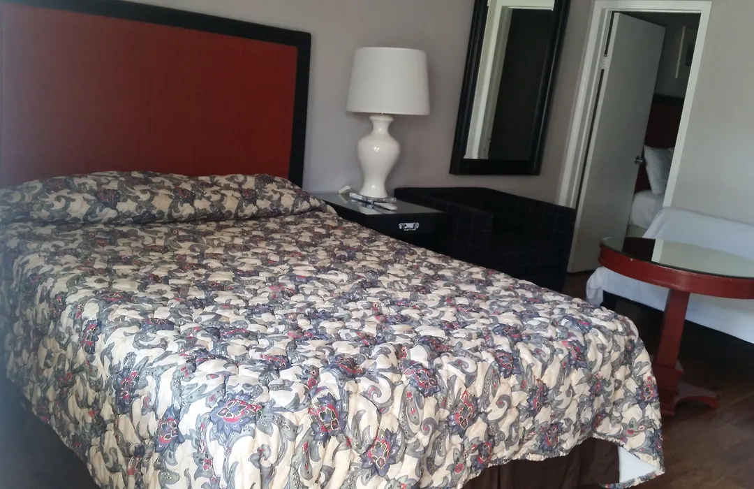 Coast Inn-1