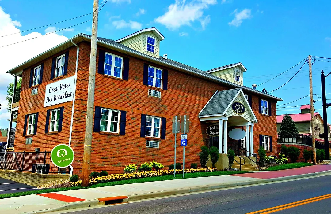 Lodging On The Square-1