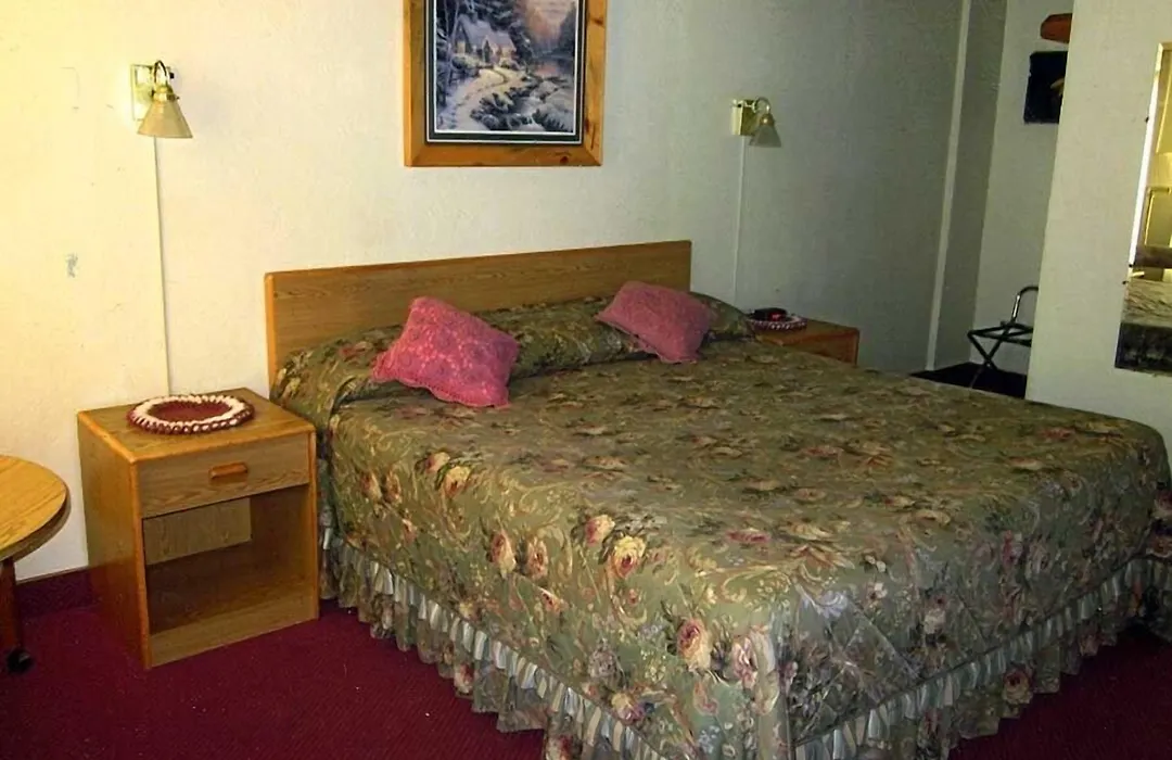Color Country Motel-1