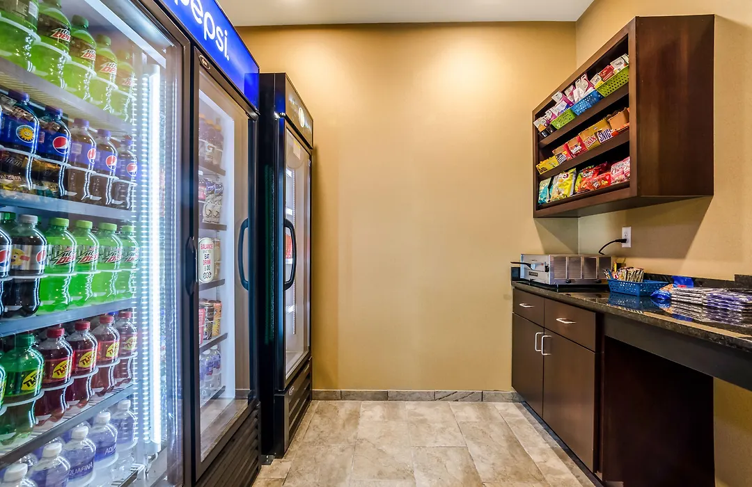 Cobblestone Hotel & Suites - Mccook-1