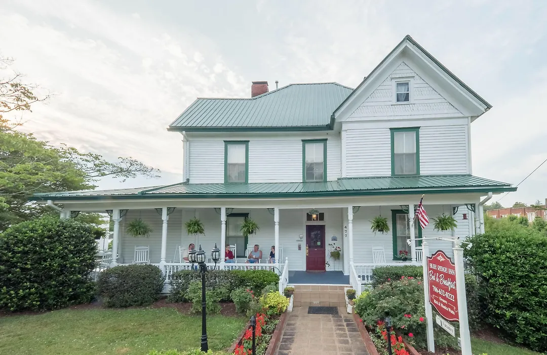 Blue Ridge Inn Bed And Breakfast-1