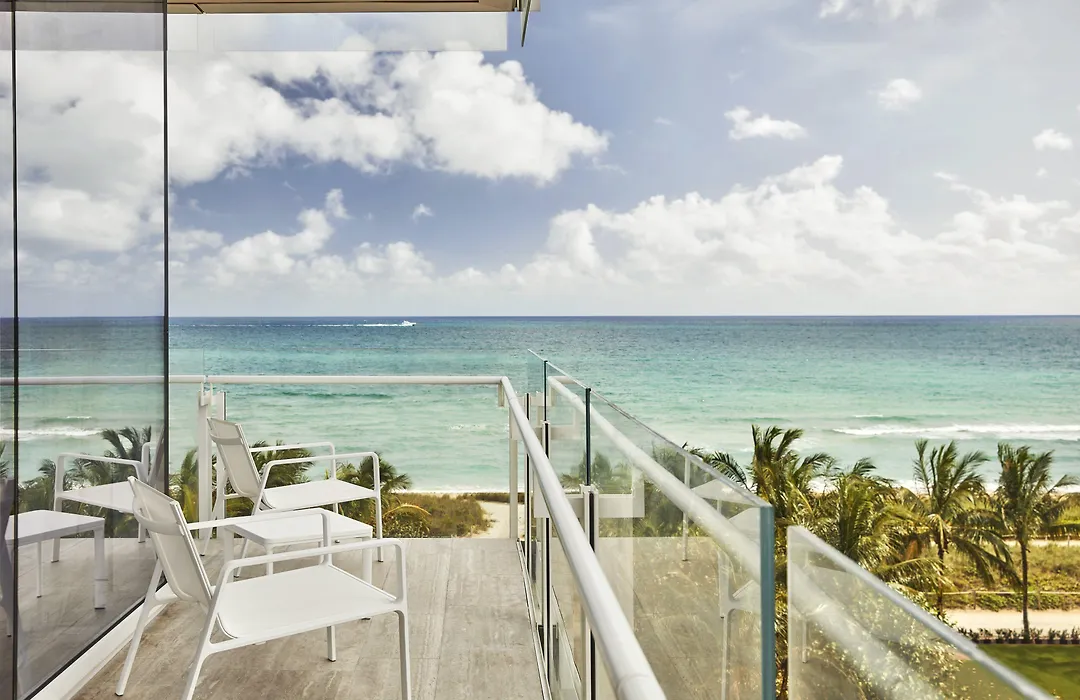 Four Seasons Hotel At The Surf Club-1