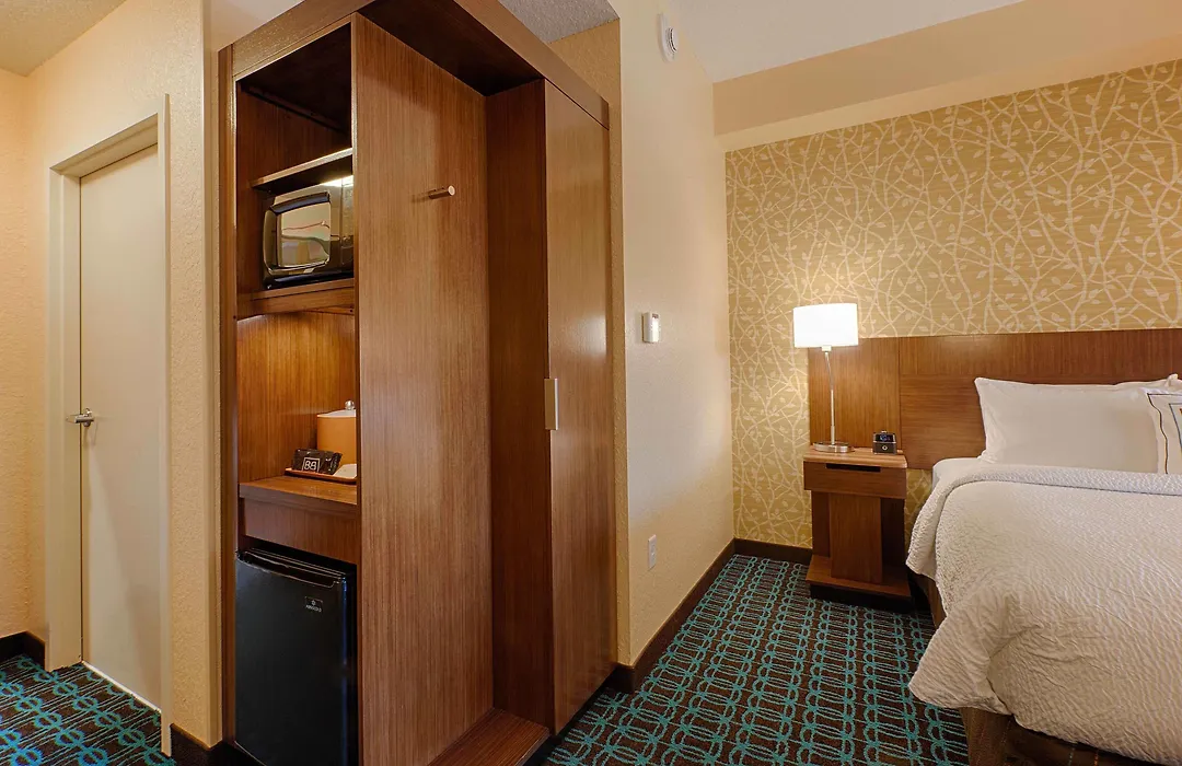 Fairfield Inn & Suites By Marriott Clearwater Beach-1
