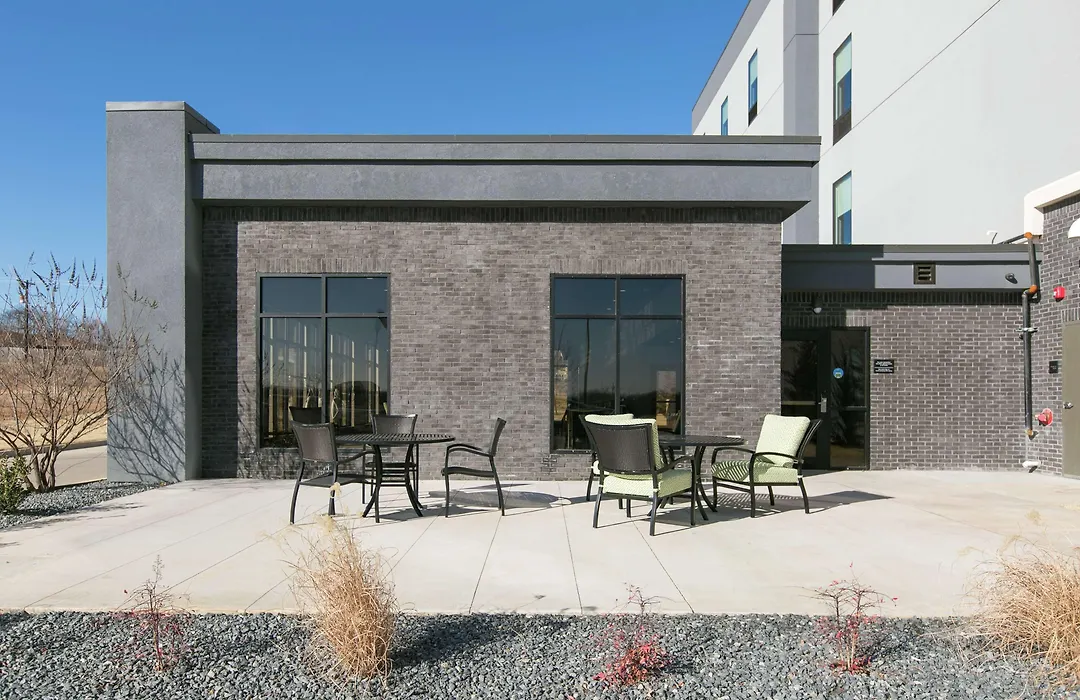 Hampton Inn & Suites Stroud-1