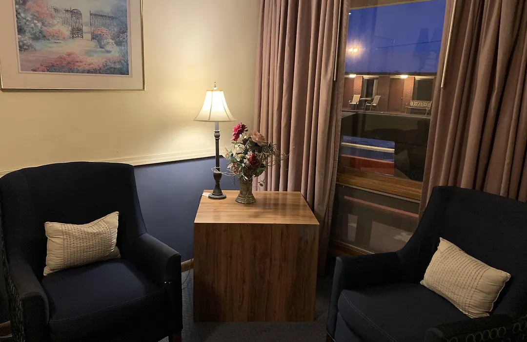 Blue Spruce Motel-1