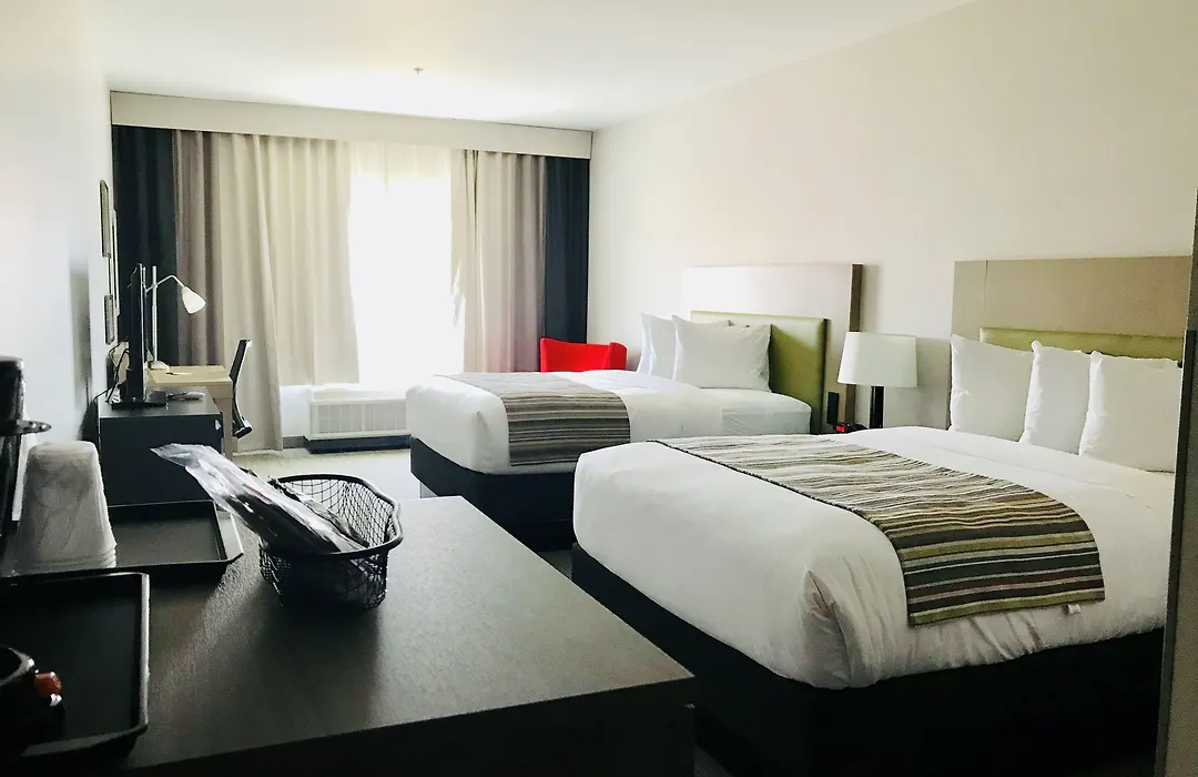 Fairfield By Marriott Inn & Suites Page-1