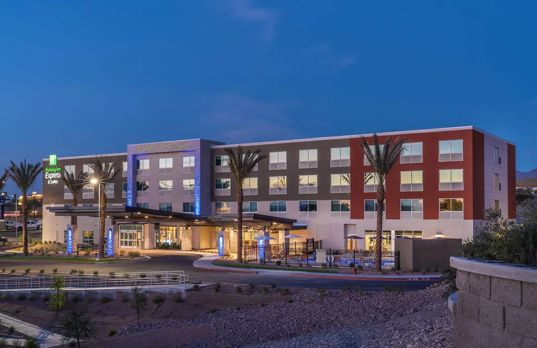 Holiday Inn Express & Suites Lake Havasu - London Bridge By Ihg-1